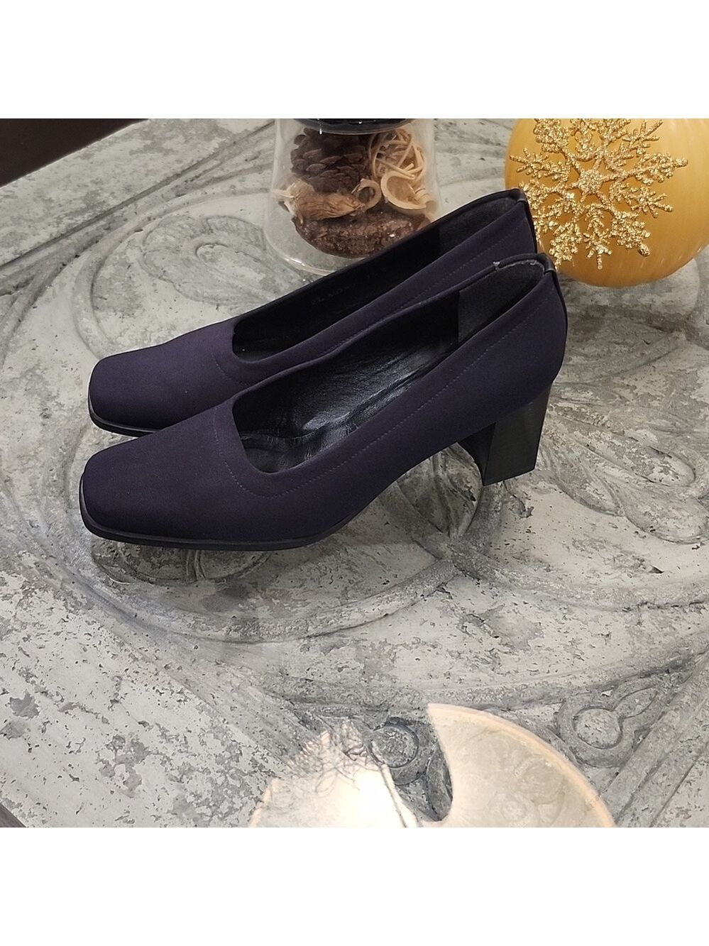 Stuart Weitzman Women's Navy Court Shoes 7.5 B Like New